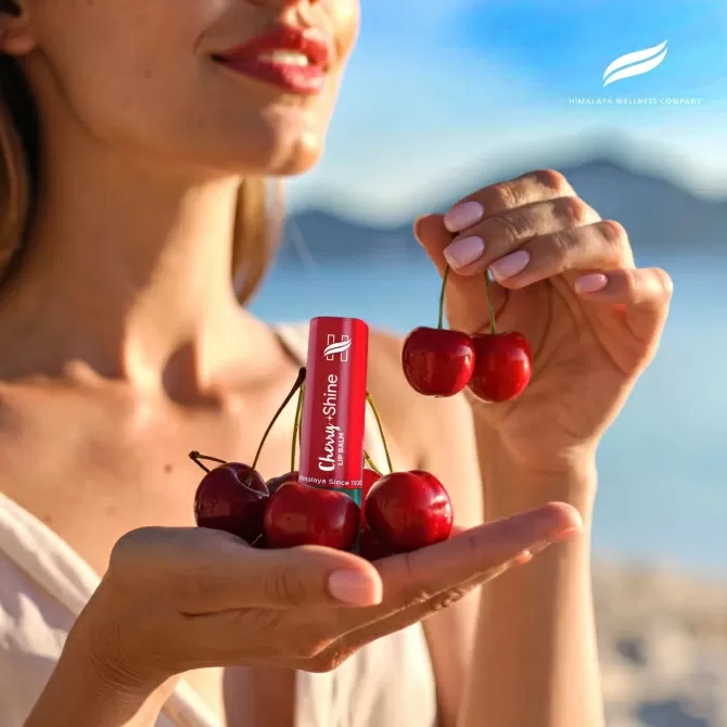 Балсам за устни Черешов блясък стик, Himalaya Wellness, 4.5 g