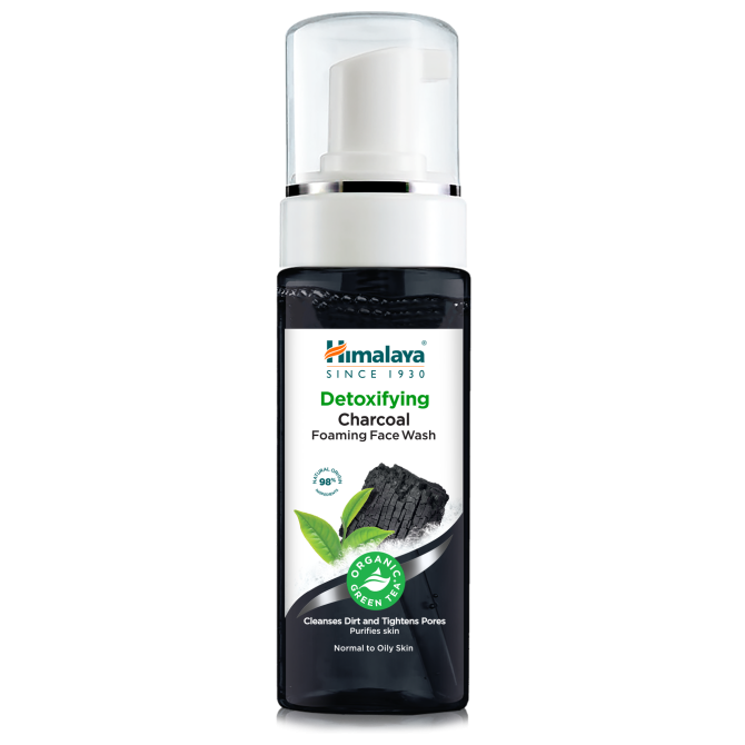 Detoxifing Charcoal Foaming Face Wash with Activated Charcoal & Organic Green Tea 